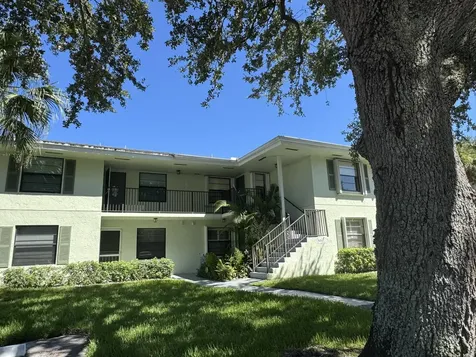 801 Sabal Ridge Circle Palm Beach Gardens FL 33418