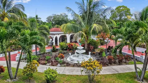 300 Florida Avenue Fort Lauderdale FL 33312