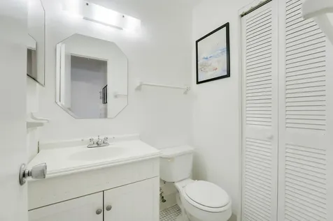 2132 NE 1st Way Boynton Beach FL 33435