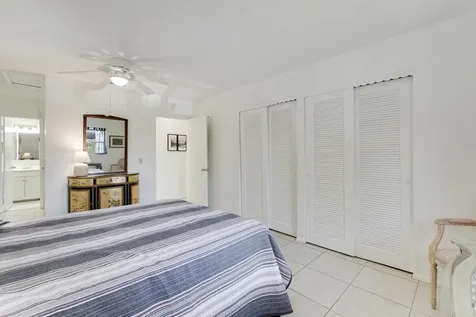 2132 NE 1st Way Boynton Beach FL 33435