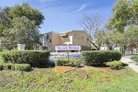2132 NE 1st Way Boynton Beach FL 33435