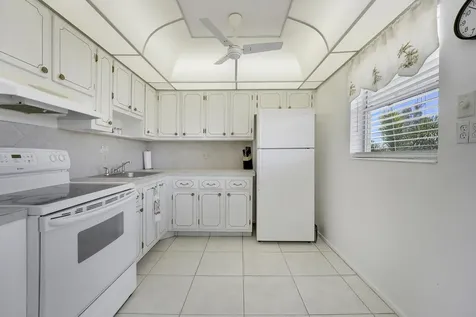 2132 NE 1st Way Boynton Beach FL 33435