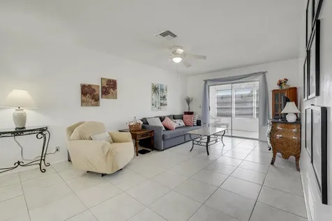 2132 NE 1st Way Boynton Beach FL 33435