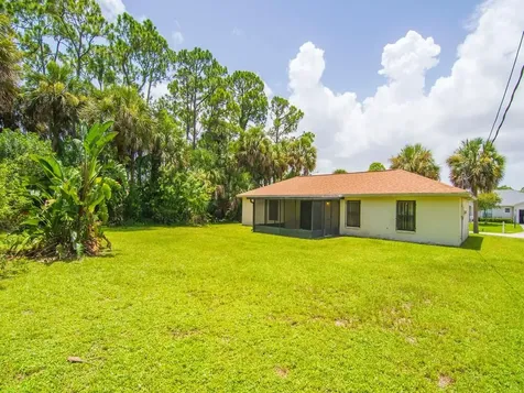557 Audubon Avenue Palm Bay FL 32907