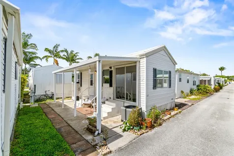 12 Hibiscus Drive Briny Breezes FL 33435