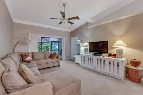 8059 Dolomtian Way Boynton Beach FL 33472