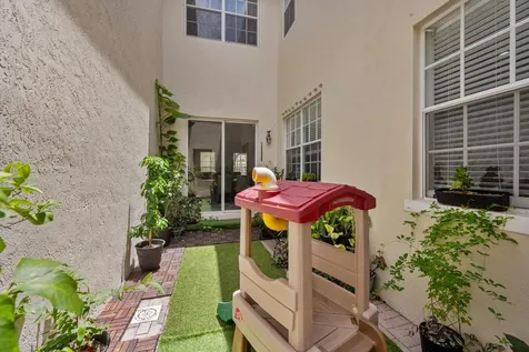 609 Nw 24th Avenue Boynton Beach FL 33426