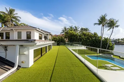 201 Palm Trail Delray Beach FL 33483
