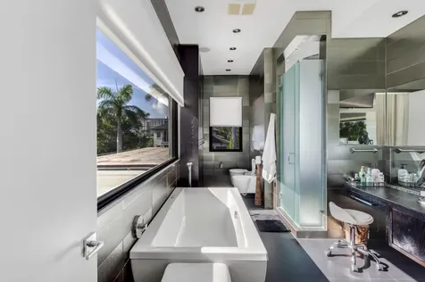 201 Palm Trail Delray Beach FL 33483