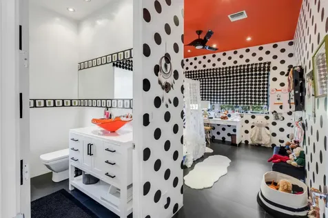 201 Palm Trail Delray Beach FL 33483