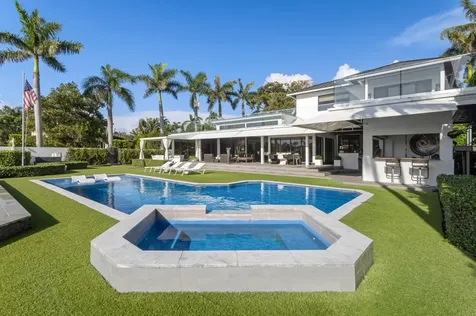 201 Palm Trail Delray Beach FL 33483