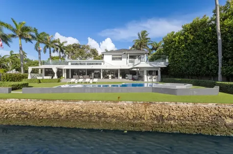 201 Palm Trail Delray Beach FL 33483