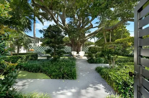 201 Palm Trail Delray Beach FL 33483