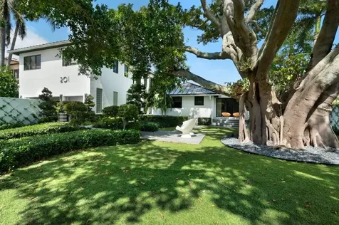 201 Palm Trail Delray Beach FL 33483