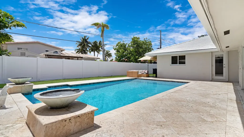 4821 Ne 29 Avenue Fort Lauderdale FL 33308