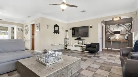 4821 Ne 29 Avenue Fort Lauderdale FL 33308