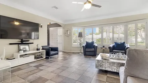 4821 Ne 29 Avenue Fort Lauderdale FL 33308