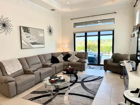 320 Se Fascino Circle Port Saint Lucie FL 34984