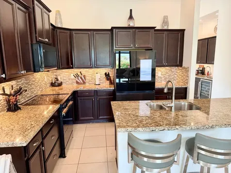 320 Se Fascino Circle Port Saint Lucie FL 34984