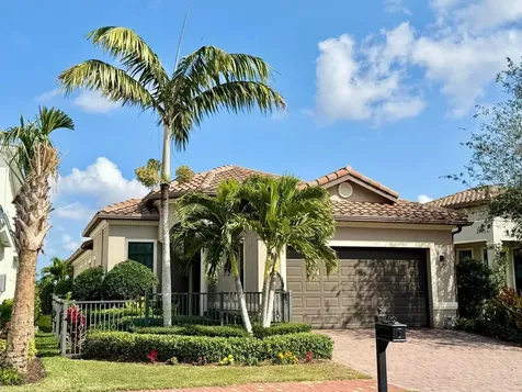 320 Se Fascino Circle Port Saint Lucie FL 34984