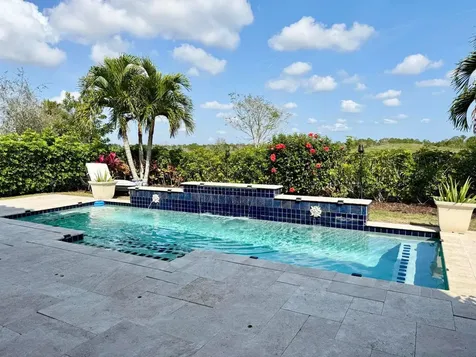320 Se Fascino Circle Port Saint Lucie FL 34984
