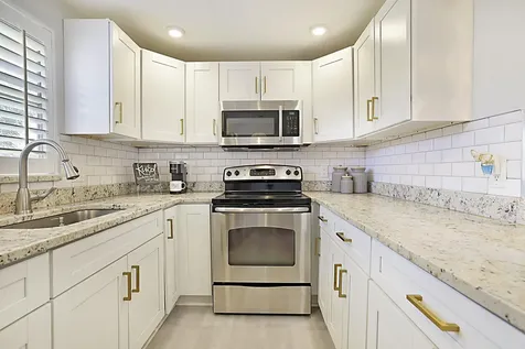 37 Brittany A Delray Beach FL 33446
