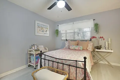 37 Brittany A Delray Beach FL 33446