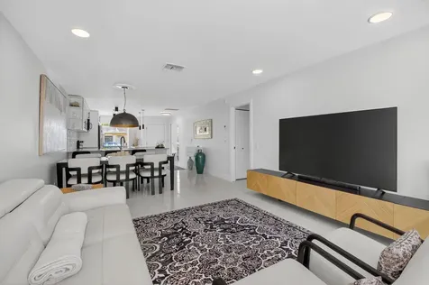 13725 Flora Place, Unit C Delray Beach FL 33484