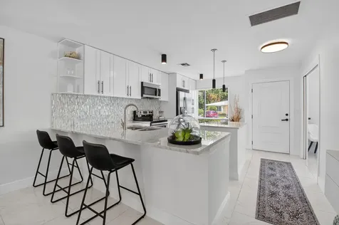 13725 Flora Place, Unit C Delray Beach FL 33484