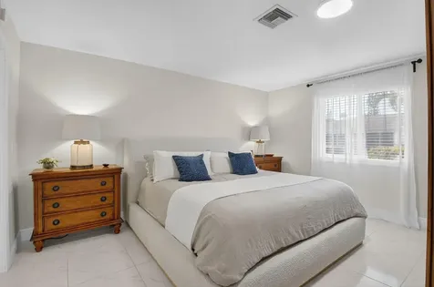 13725 Flora Place, Unit C Delray Beach FL 33484