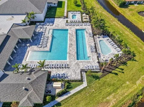 13725 Flora Place, Unit C Delray Beach FL 33484