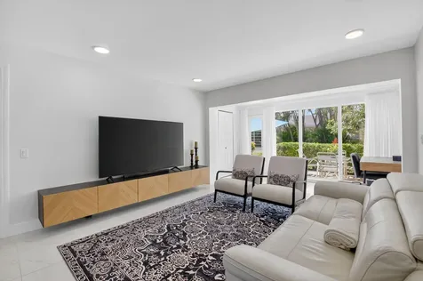 13725 Flora Place, Unit C Delray Beach FL 33484