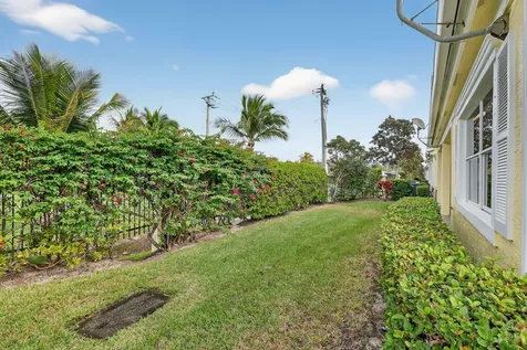 906 Mariner Bay Boulevard Hutchinson Island FL 34949
