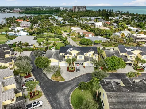 906 Mariner Bay Boulevard Hutchinson Island FL 34949