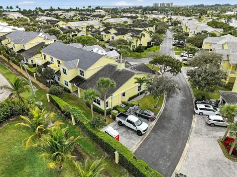 906 Mariner Bay Boulevard Hutchinson Island FL 34949