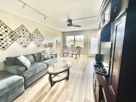 3031 Lincoln B Boca Raton FL 33434
