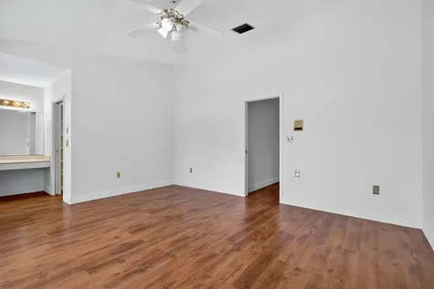 19811 W Oakmont Drive Hialeah FL 33015
