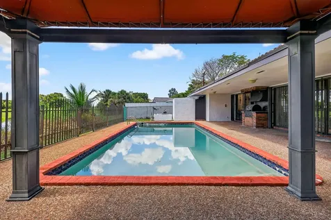 19811 W Oakmont Drive Hialeah FL 33015