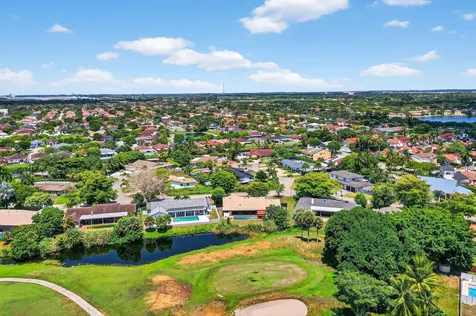 19811 W Oakmont Drive Hialeah FL 33015