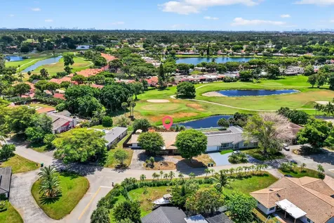 19811 W Oakmont Drive Hialeah FL 33015