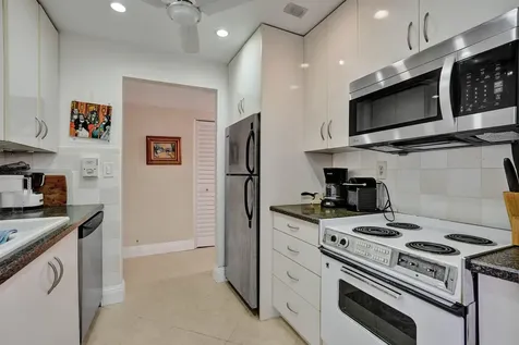 250 Ne 20th Street Boca Raton FL 33431