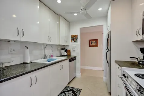 250 Ne 20th Street Boca Raton FL 33431