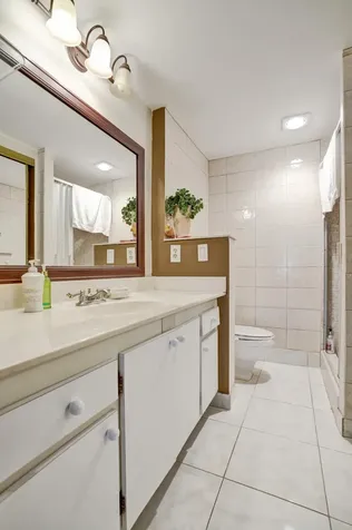 250 Ne 20th Street Boca Raton FL 33431