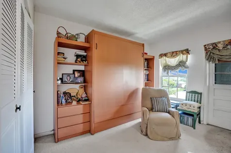 250 Ne 20th Street Boca Raton FL 33431