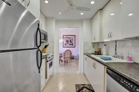 250 Ne 20th Street Boca Raton FL 33431