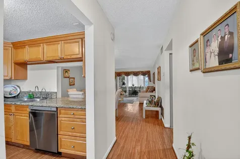 522 Franconia Circle Lake Worth FL 33467