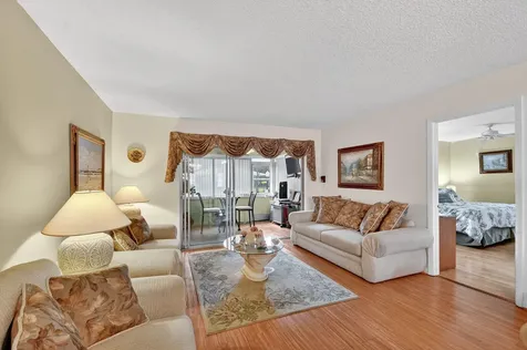 522 Franconia Circle Lake Worth FL 33467