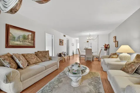 522 Franconia Circle Lake Worth FL 33467