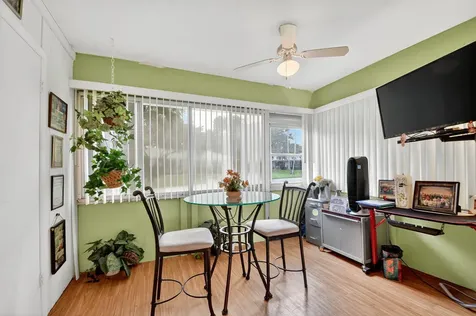 522 Franconia Circle Lake Worth FL 33467