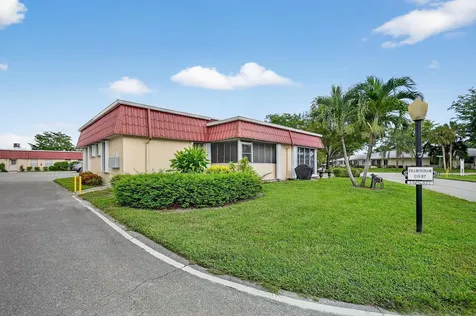 522 Franconia Circle Lake Worth FL 33467
